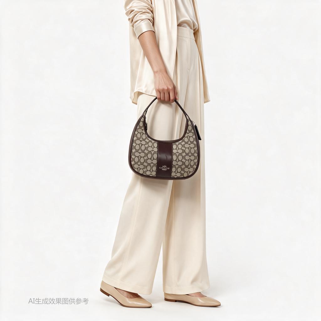 [Pre-Owned] Carmen 29 Signature Jacquard Zip Closure Smooth Leather Tote Shoulder Bag Large - Excellent #1WD3L03