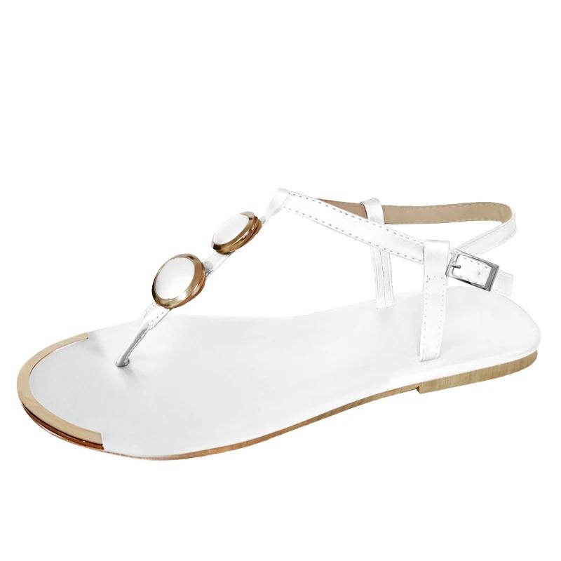 Fashion 2025 The New Summer Sandals Women Fashion Casual Beach Outdoor Flip Flop Sandals Metal Decoration Ladies Flat Shoes Plus Size