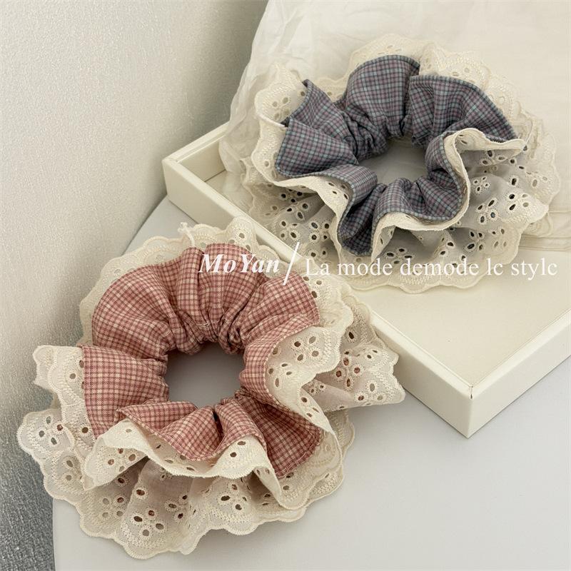 Fashionable and Sweet Check-patterned Fabric Hair Band with A Big Hairpin and A Headband for A Chic Ponytail
