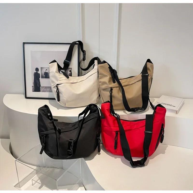 Zippered Nylon Crossbody Bag Luxury Designer Casual Handbag Solid Hobo High Capacity Shoulder Bag Premium Durable