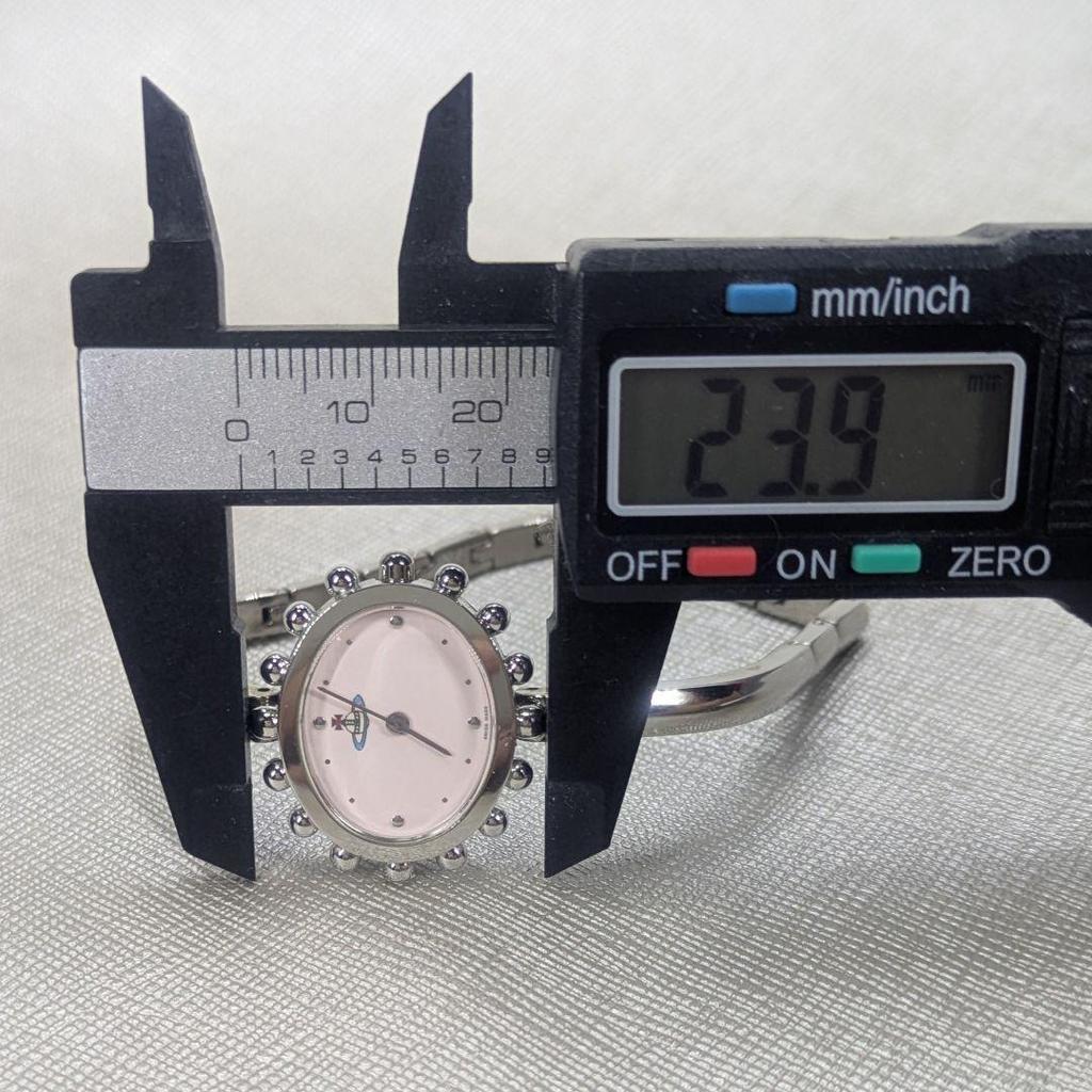 Used Vivienne Westwood Vivienne watch milk crown operation