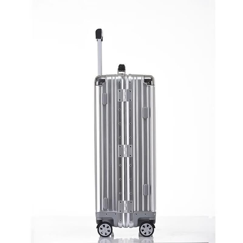 Vintage Aluminum Alloy Spinner Suitcase