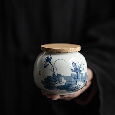 Chinese Style Under Glaze Color Hand-painted Blue and White Tea Jar Small Sealed Jar Tea Food Storage Decoration