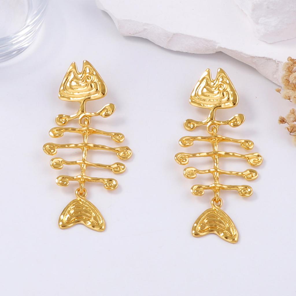 Seaside earrings temperament retro alloy cold wind light luxury fish bone earrings niche versatile commuter models