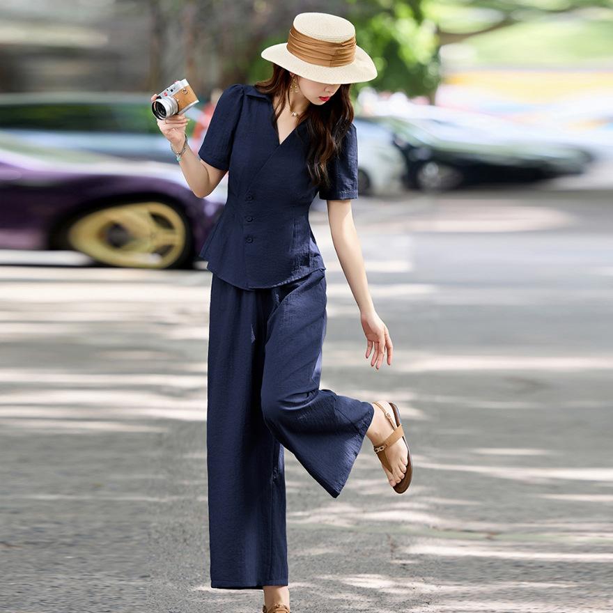 Design Sense Fashion Suit Women's  New Temperament Waist Thin Short-sleeved Shirt Wide-leg Pants Two-piece Set