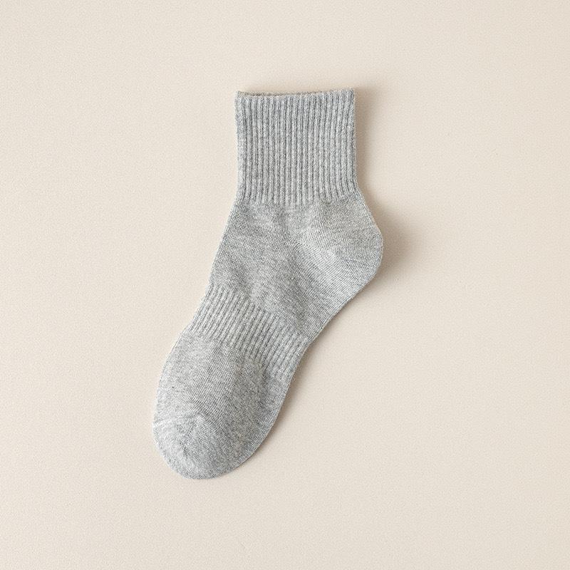 Men's Medium Tube Solid Color Cotton Socks - Black & White, Deodorant & Sweat-Absorbing Sports Socks for Boys.