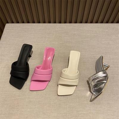 Mode Damen Hausschuhe Neue Hausschuhe Damen Sommerbekleidung Mode Zehenfrei Quadratische Zehensandalen Damen High Heels Sandalen Zapatos Mujer