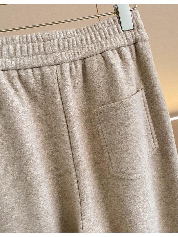 Women's Fleece-Lined Hooded Sweatshirt & Wide-Leg Pants Set - Slimming Casual Sportswear for Autumn/Winter 2025.