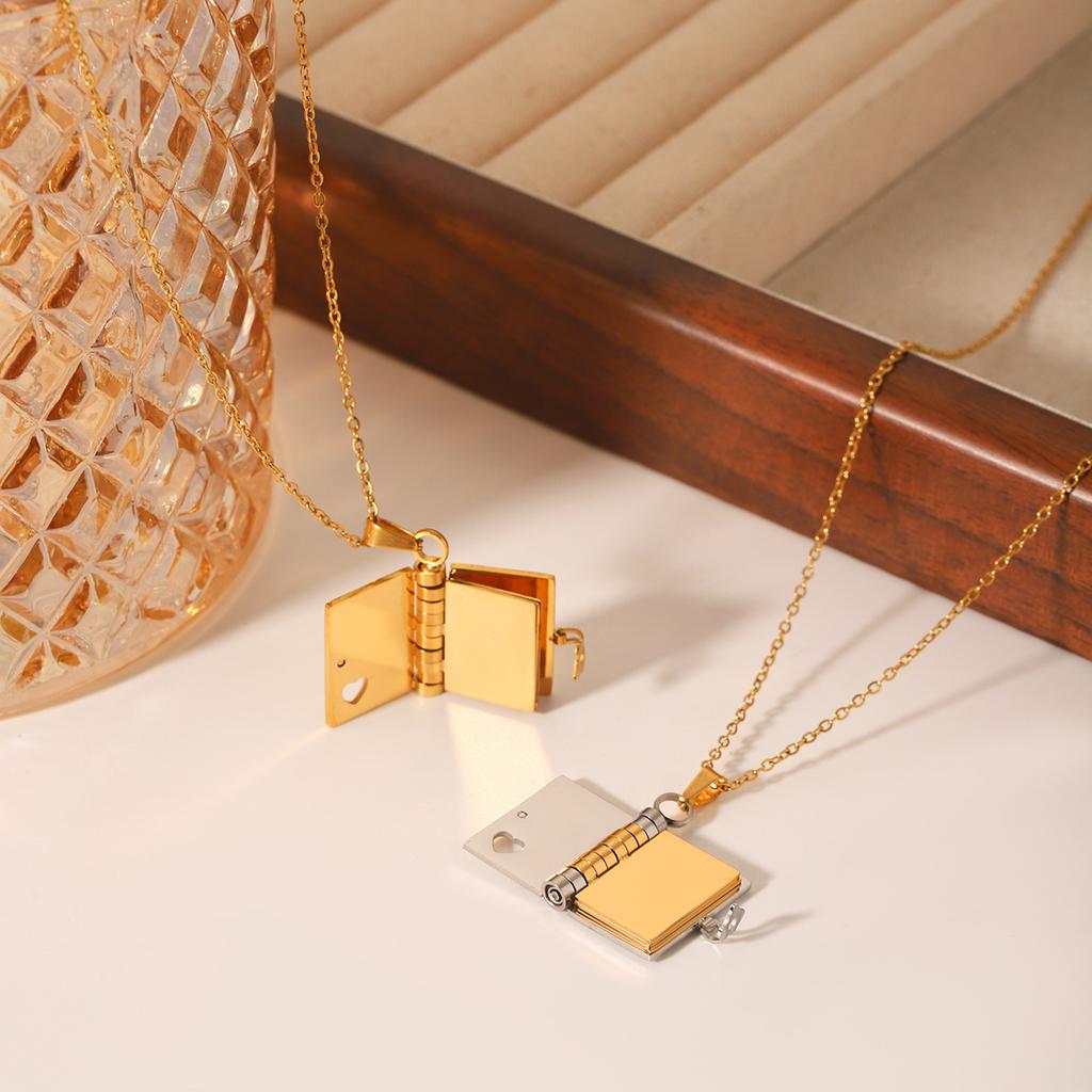 Color-block Heart Book Pendant Necklace for Women, Light Luxury Niche Design Titanium Steel Necklace, Fade-resistant