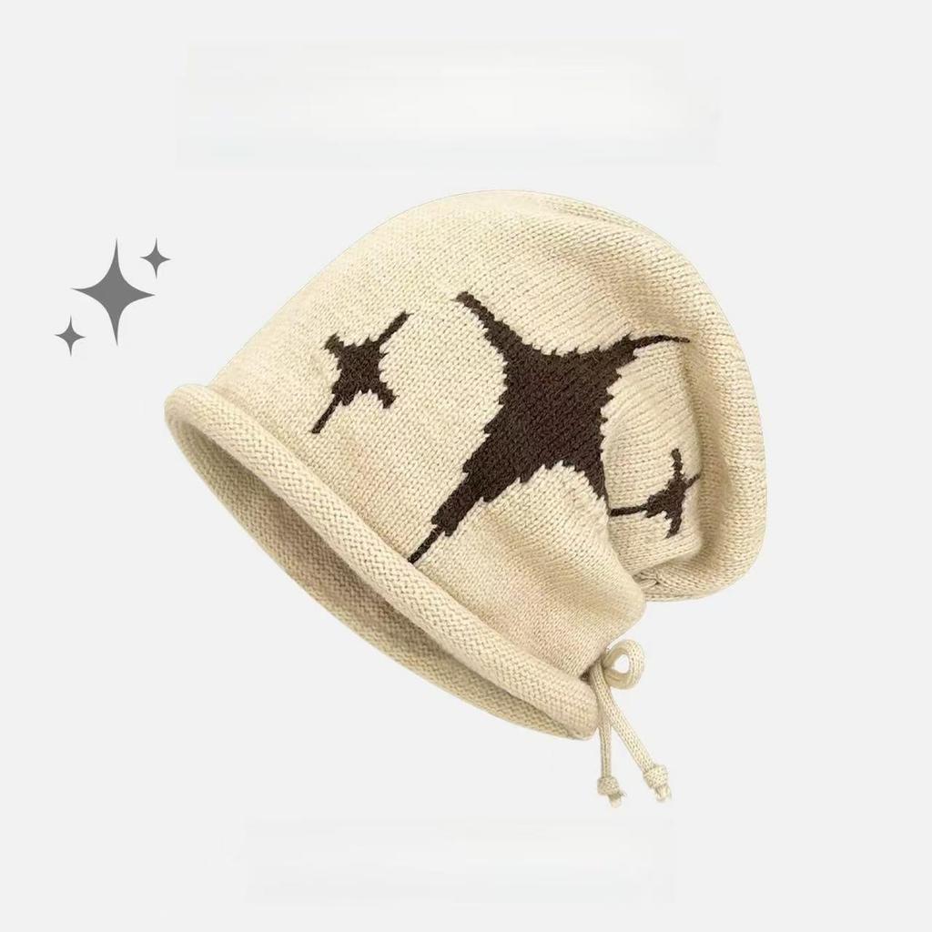 Women's Large Head Beanie: Autumn/Winter Breathable Loose Knit Hat for a Slimming Look.