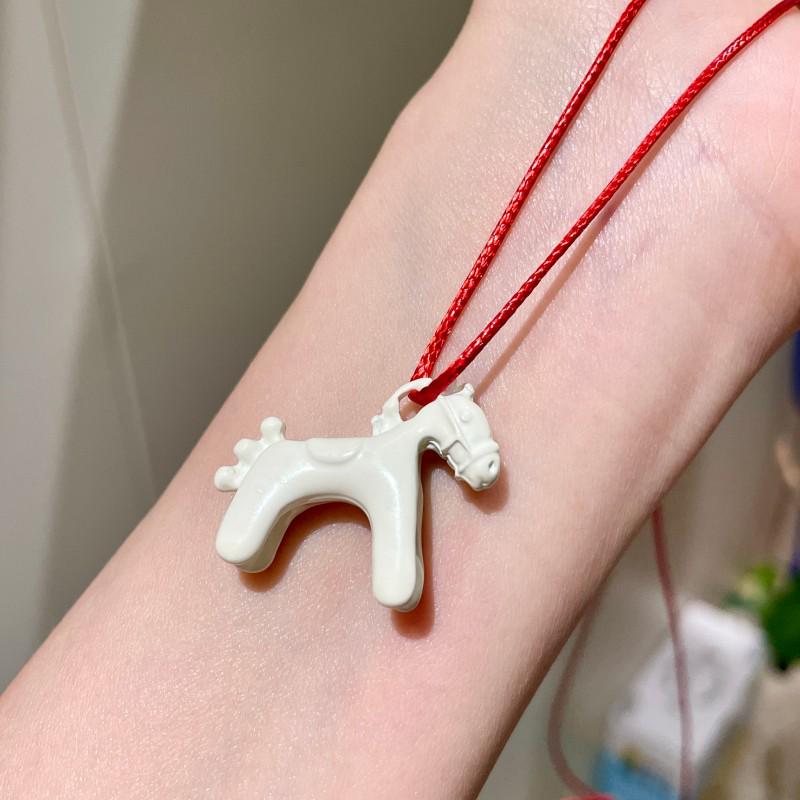 Colorful Cloisonné Drip Glaze Pony Pendant Choker Necklace - Childlike Sweater Chain for Women