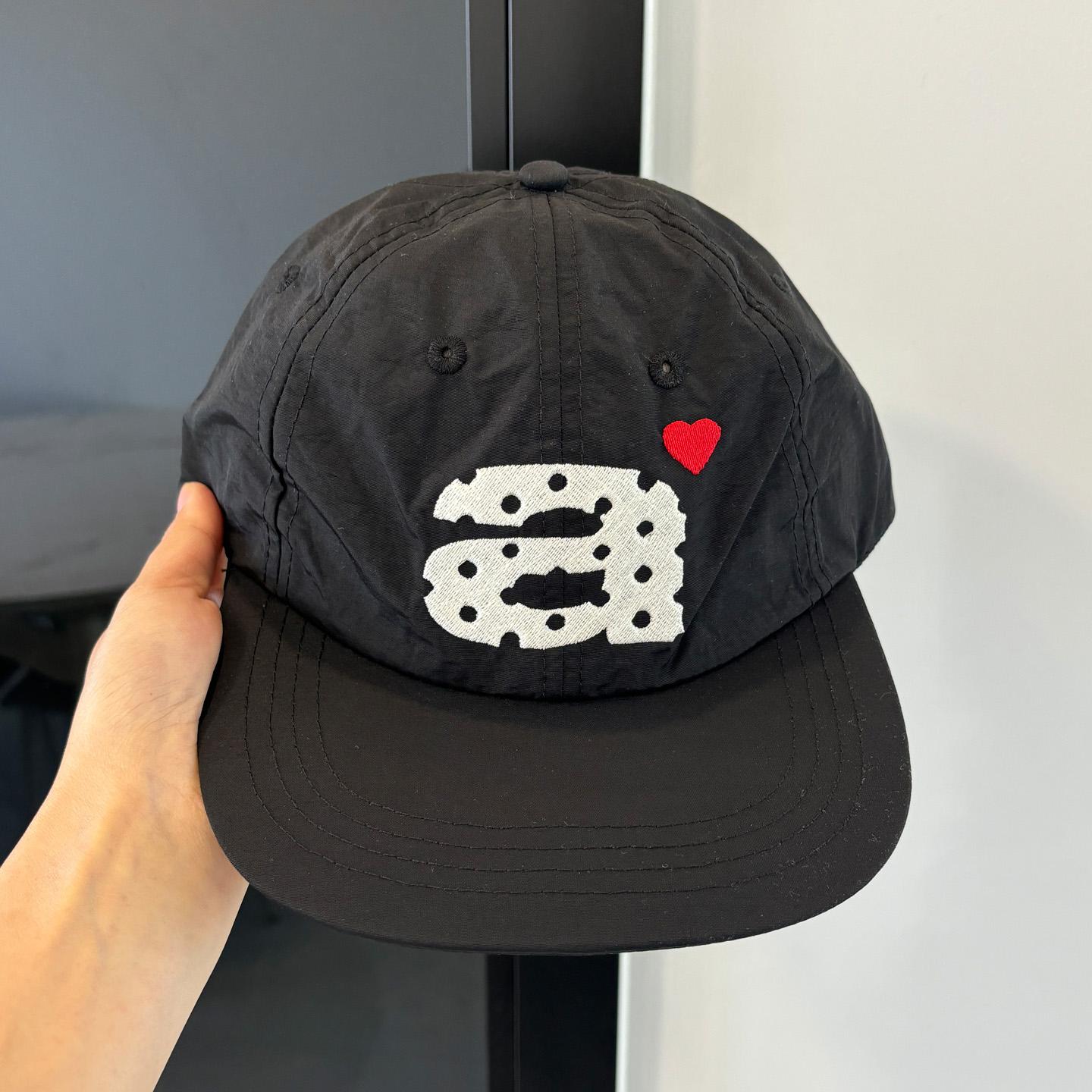 

Women s Baseball Cap Flat Brim Quick Dry Breathable Embroidery Duckbill Hat Face Slimming Summer Casual Wide Brim Hat M (55-59cm) чёрный