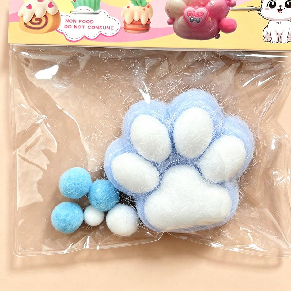Cute Cat Paw Soft Toy, Squishy Toy with Shiny Confetti Heart Details, Mixed Gentle Colors, Ideal for Easter Egg Basket Fille