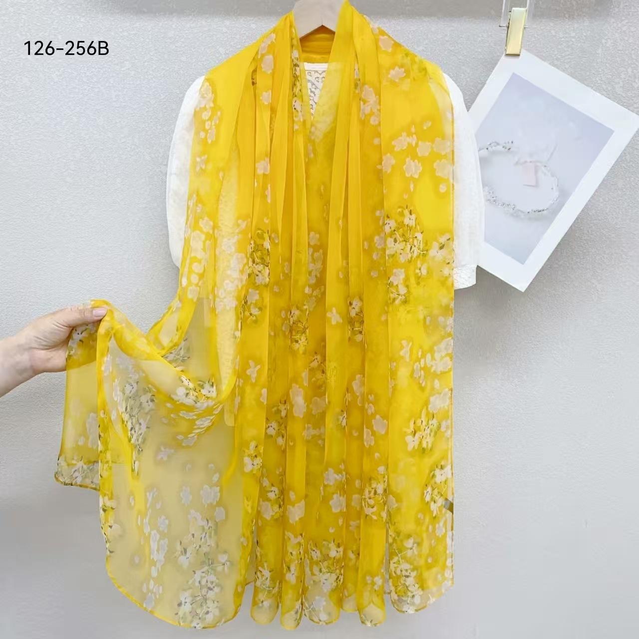 

Silk Scarf for Women Foulard High Quality Bandana Scarves Female Neckerchief Headkerchief Shawl Wrap echarpe luxury brands 130x190cm