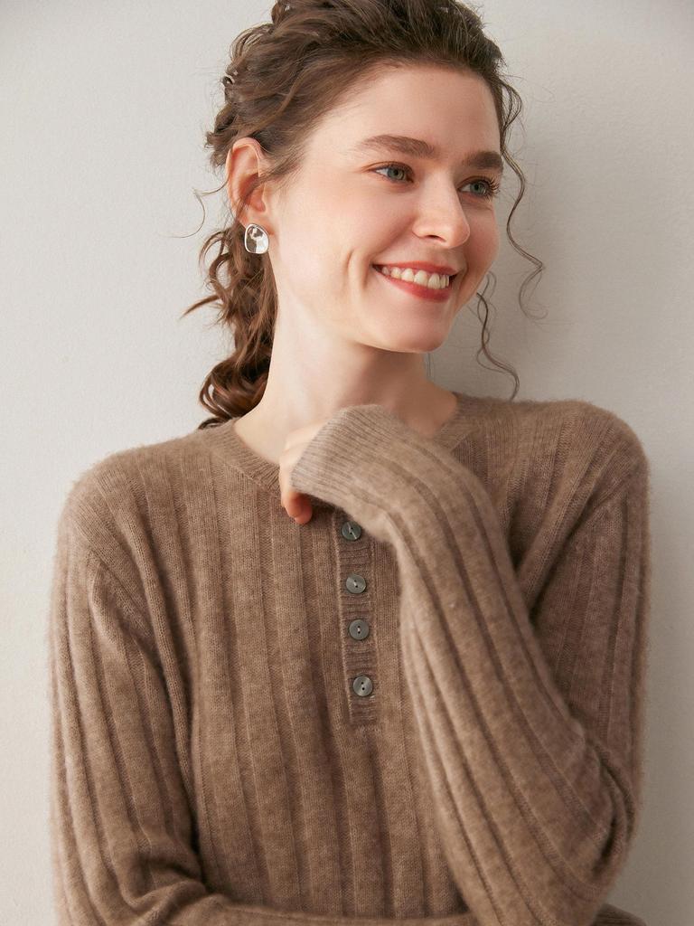 Autumn/Winter 2025 Women's Cashmere Round Neck Sweater with Buttons, Vertical Rib Knit, Gentle Style, Loose Fit.