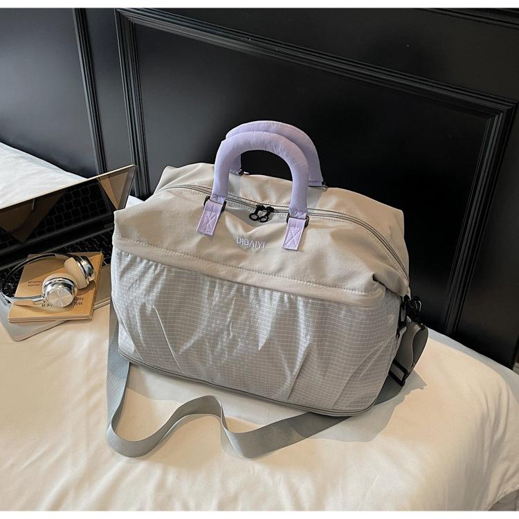 

New Women Commuter Shoulder Bag Fashi Lightweight Large Capacity Crossbody Bag Comfortable and Versatile Texture Coach Bag серый