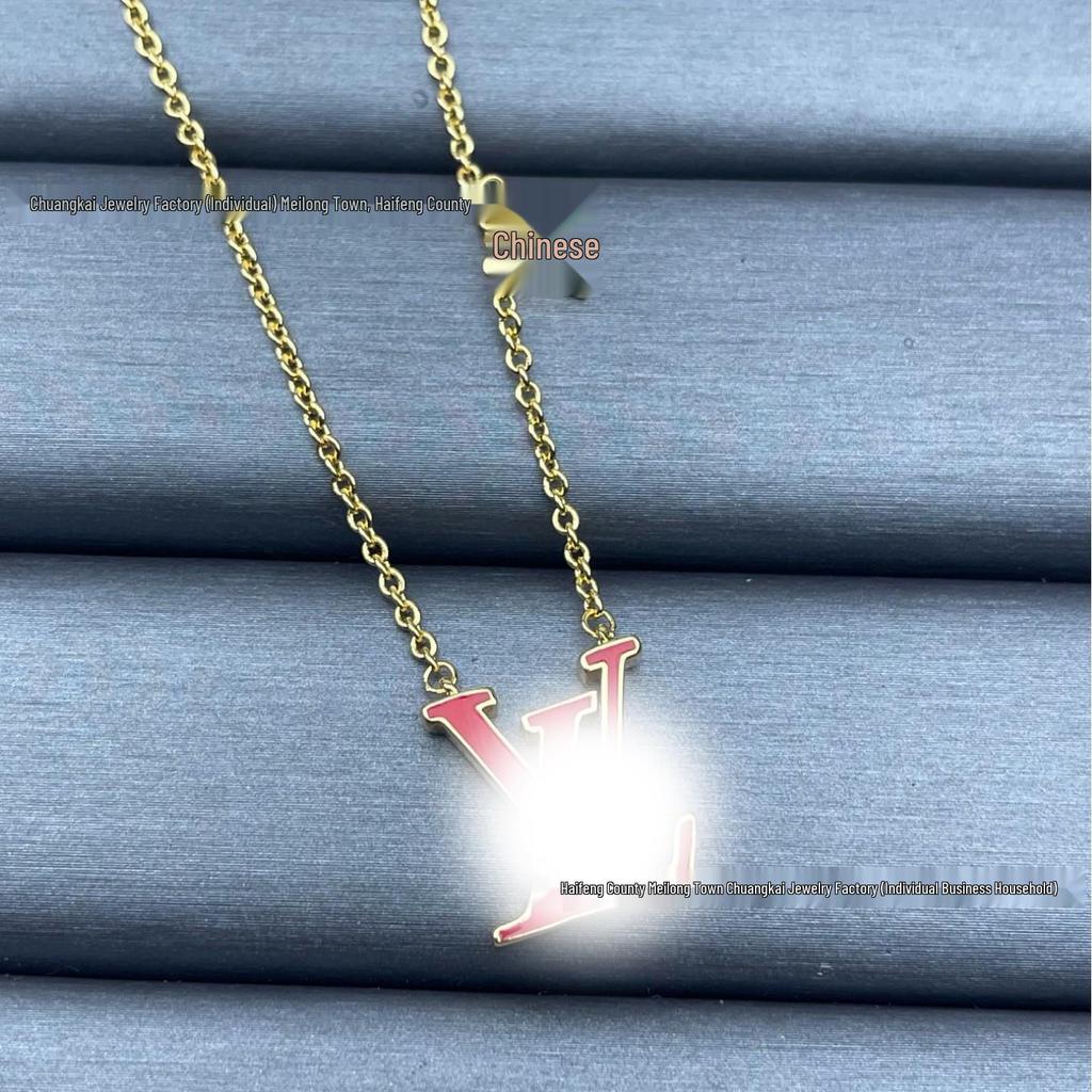 European Donkey V Necklace Set: High Version Enamel Flower Letter Clavicle Chain - Versatile & Fashionable