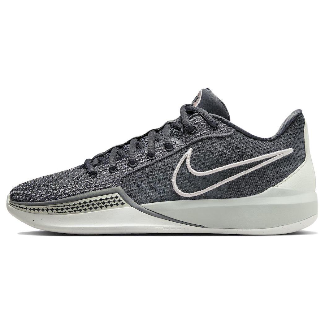 

Кроссовки Nike Sabrina 1 Beyond the Game (Женский)(FQ3381-003) 40.5