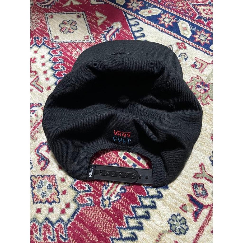 Used VANS black snapback cap