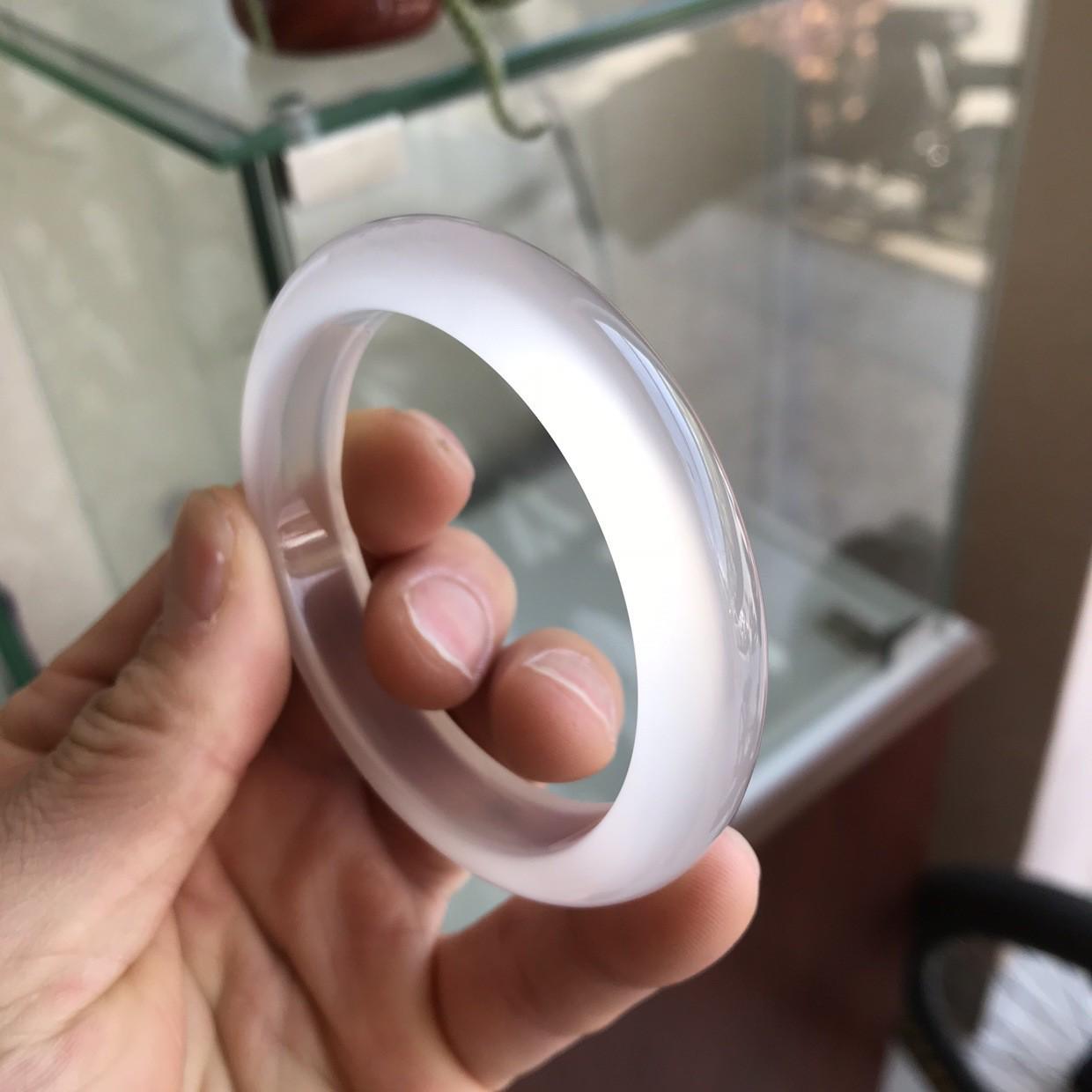 Original White Ice Jade Horse Feed Bracelet: Natural Agate & Chalcedony, Fine White Jade, Gift-Ready Collection Piece 59mm