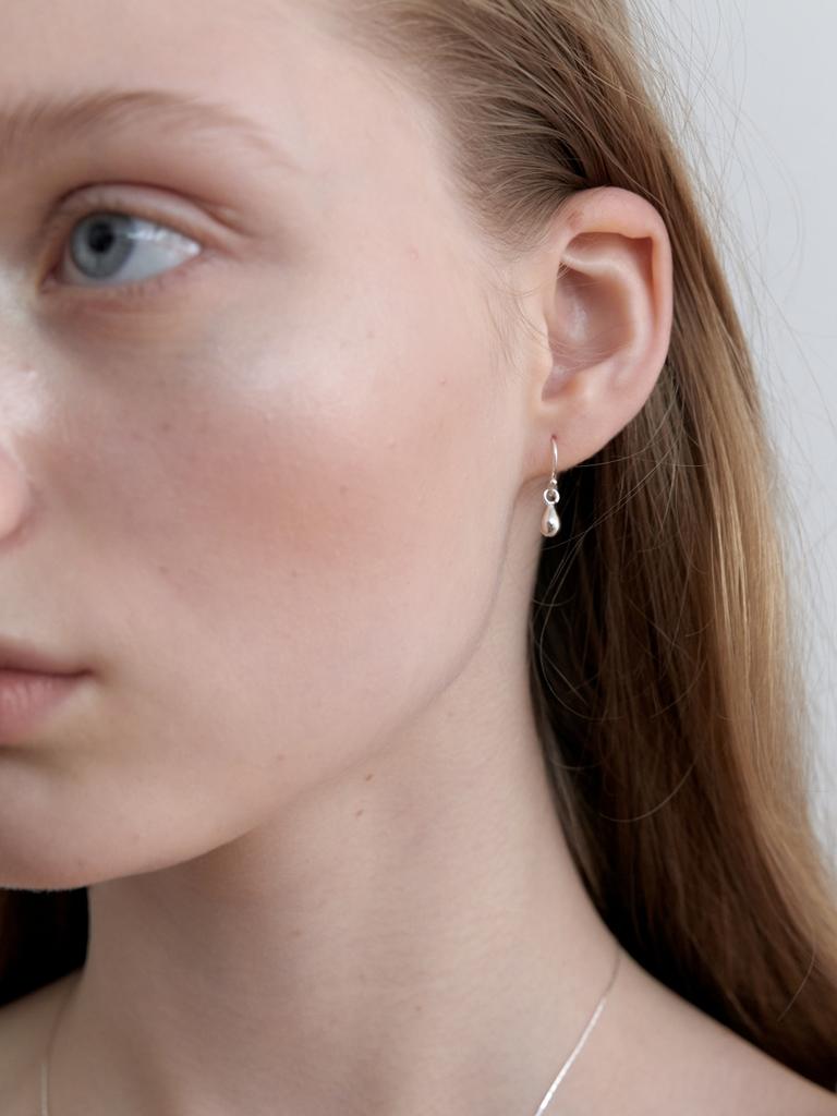 Love Me Monster [Silver] Tini Drops Earrings (L251Mer050)