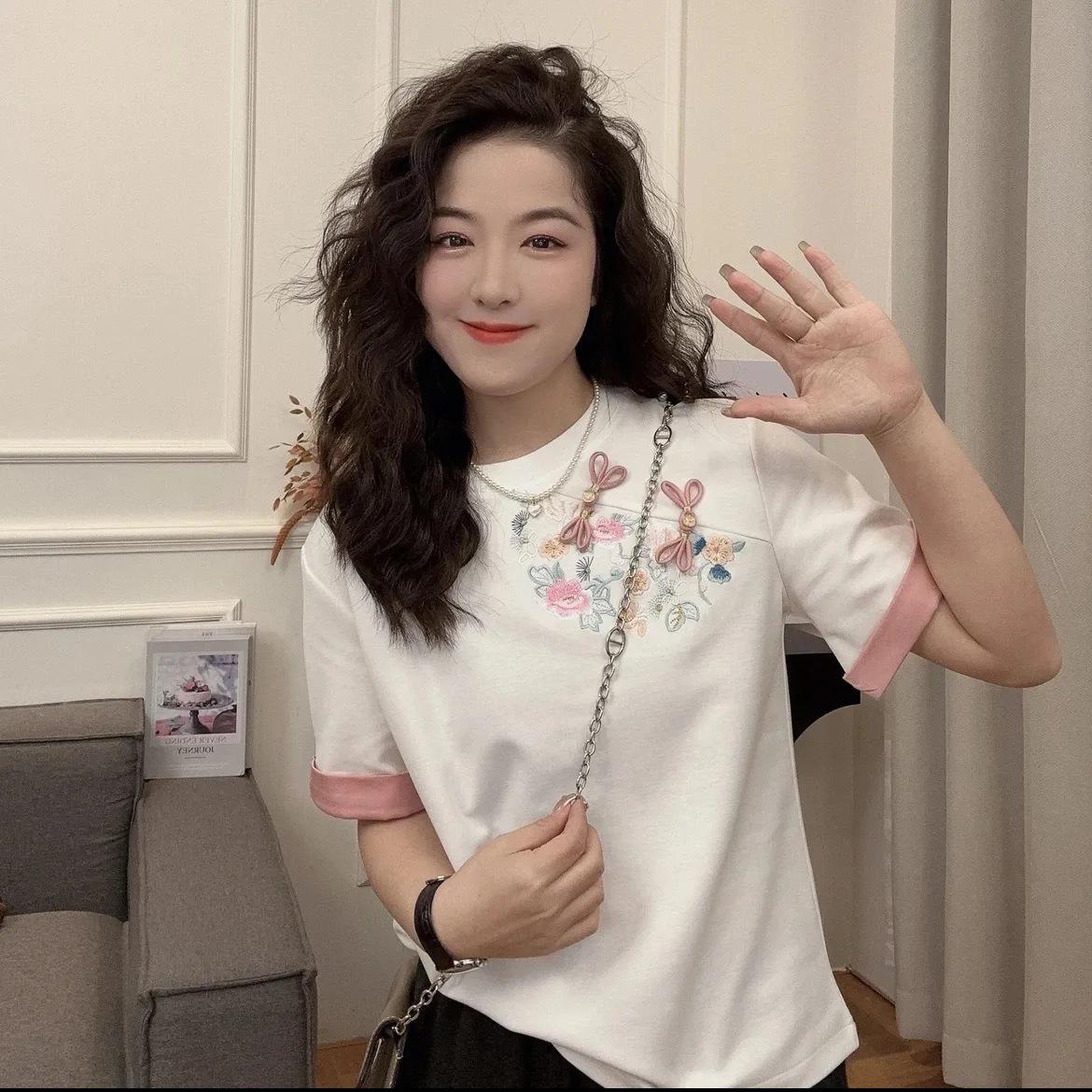 

Женская футболка с коротким рукавом в стиле колор-блок с вышивкой - 2025 Стильный летний топ в новом китайском национальном стиле One Size (recommended for up to 125 jin) белый