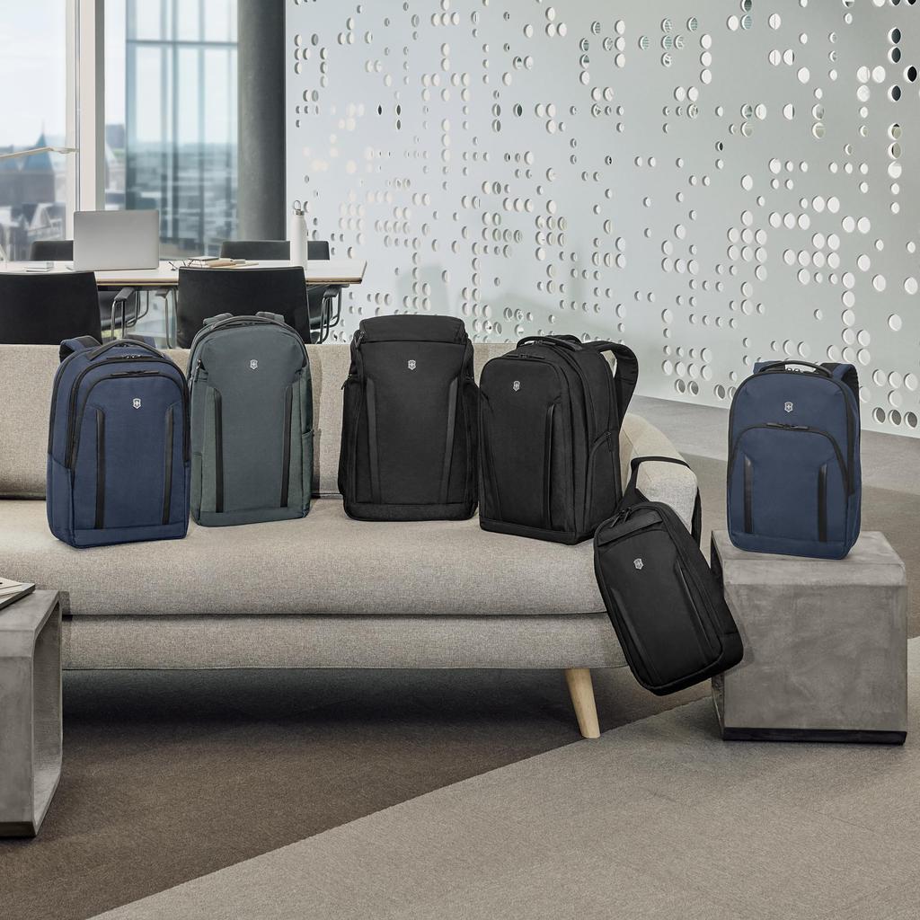 Victorinox Altmont Professional Kompakter Laptop-Rucksack mit abnehmbarem und schlichtem Design für Business, inklusive speziellem Fach für 16L, Schwarz