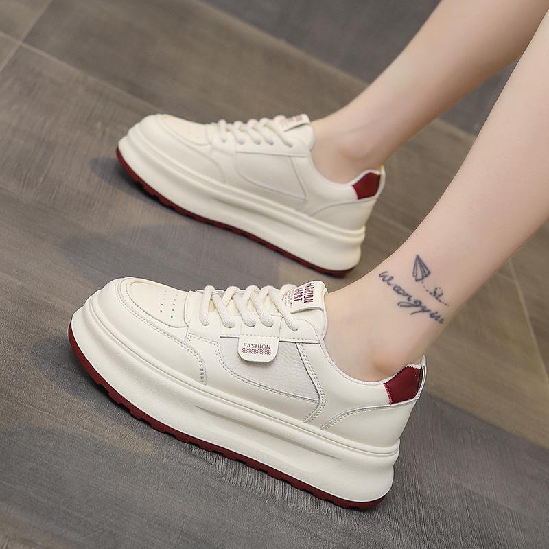 Stepping on shit little white shoes women's 2025 new spring leather surface naked eye thick sole student casual sports shoes board shoes