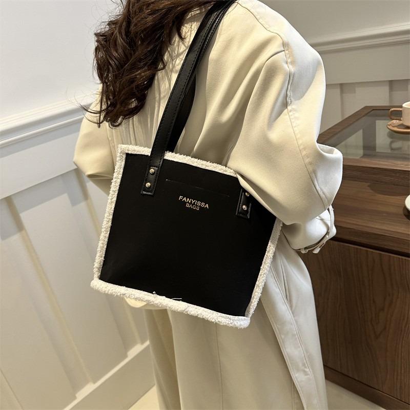 Winter contrasting color matte plush bag women's new trendy portable bucket bag personalized shoulder vegetable basket bag