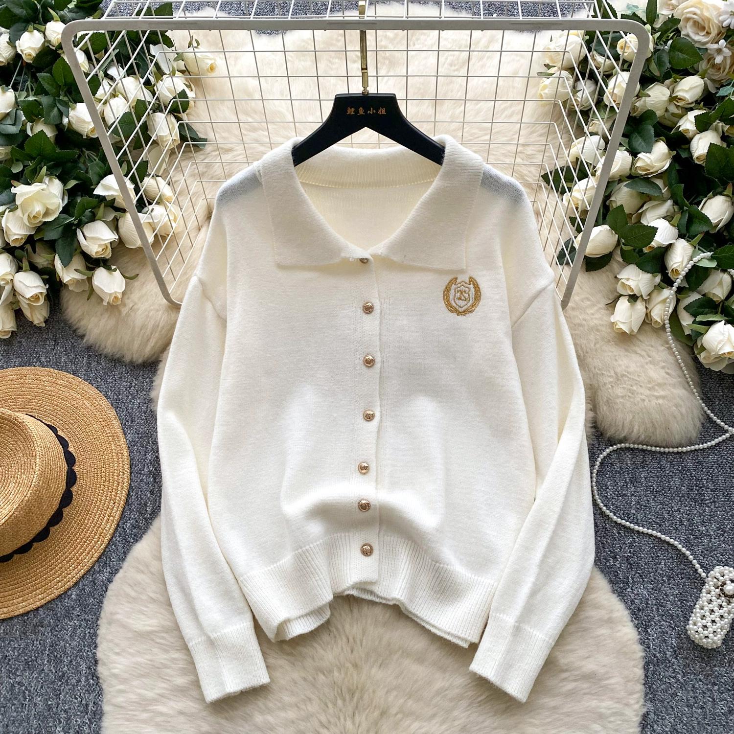 

Весна Осень Женский Студенческий Стиль Поло Воротник Вышивка Вязаный Свитер Кардиганы Топы для Студента One Size белый