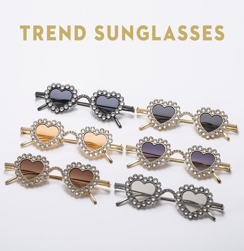 Retro Heart Shaped Sunglasses Fashion Metal Love Cute Sun Glasses Small Colorful Eyewear For Women UV400 Sunshades