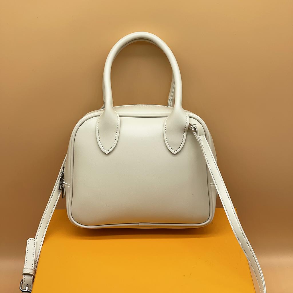 Classic Shoulder Bags for Women New Designer Brand Office Lady PU Underarm Bag Fashion Solid Popular Tote Bag