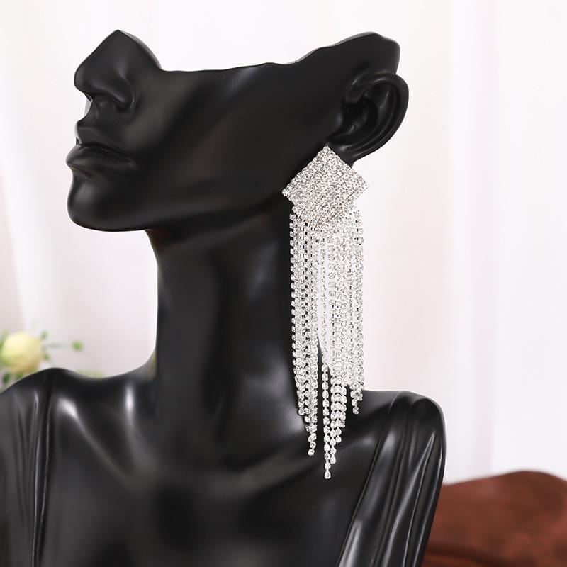 Trendy Rhinestone Tassel Earrings: Chic European & American Design, Versatile with Claw Chain Pendants