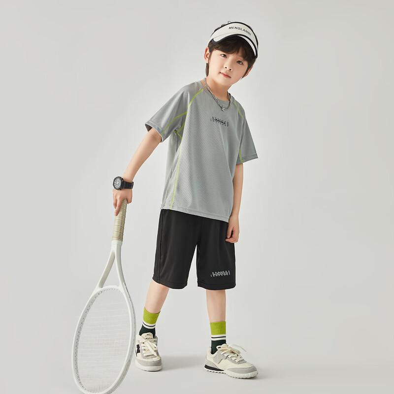 

Boys Summer Sports T-Shirt & Shorts Set 110