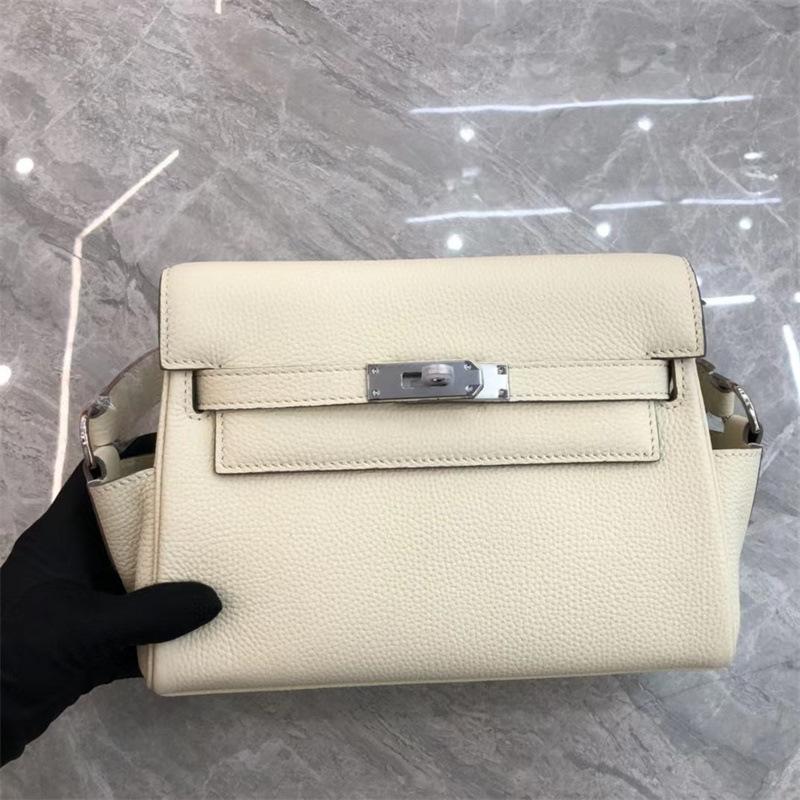 The first layer of cowhide TOGO cowhide KL bag women's versatile retro mailman bag spring senior feeling shoulder messenger bag