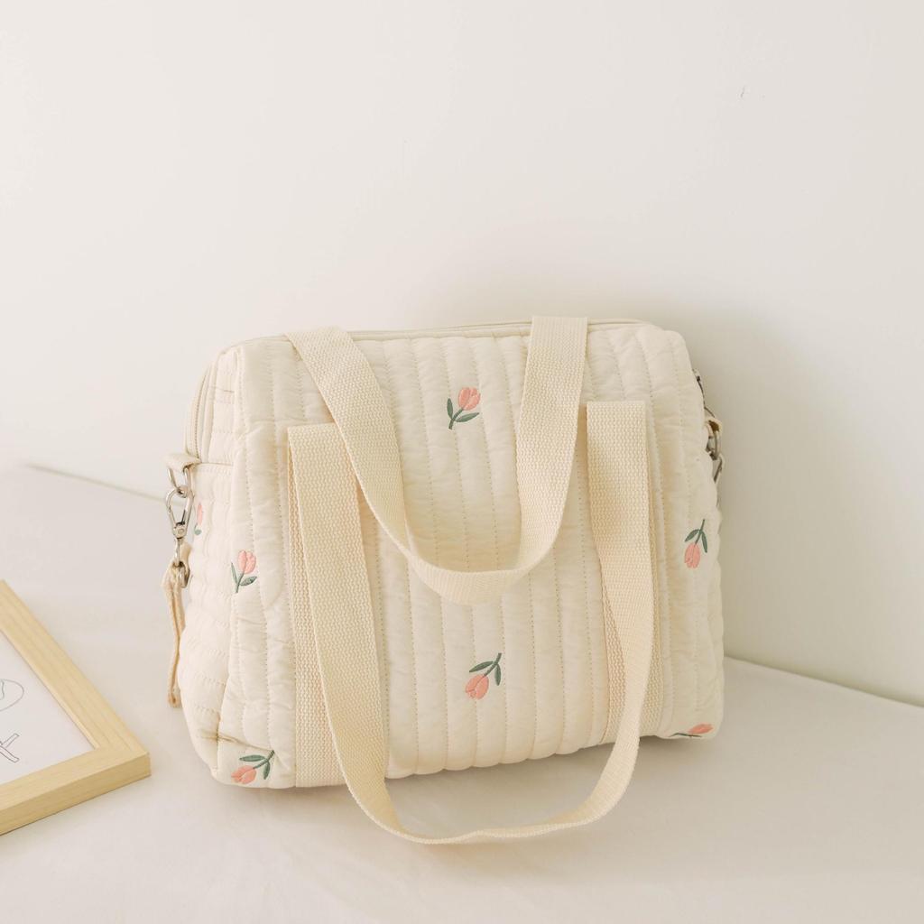 Geborduurde en gewatteerde mummie-tas met ritssluiting: Luiertas met ophanglus voor aan de kinderwagen, ideaal voor op reis.