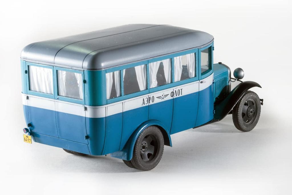MiniArt Bus Plastic Model 1/35 GAZ-03-30