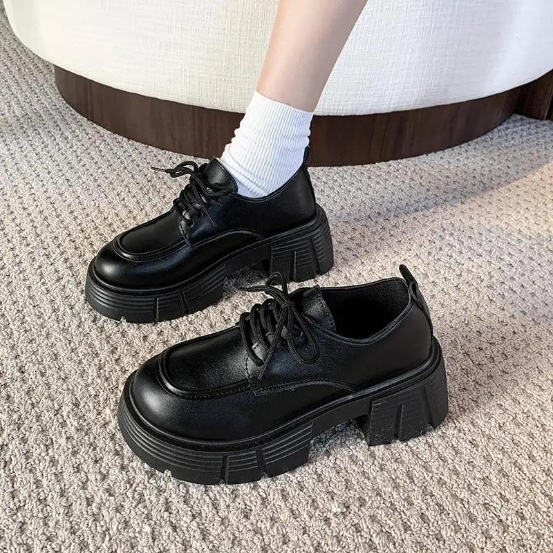 Moda Retro Kadın Ayakkabıları İngiliz Stili Oxford'lar Takunyalar Platform Kadın Ayakkabıları Her Şeye Uyumlu Sonbahar Preppy Deri Creepers Elbise Sonbahar Yeni