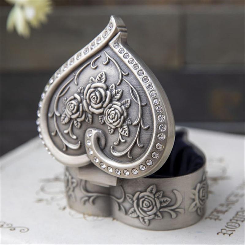 1 Stück Vintage Blume Geschnitzt Herzförmig Zinklegierung Schmuckschatulle Organizer Klassische Verzierungen für Halskette Ring Aufbewahrung