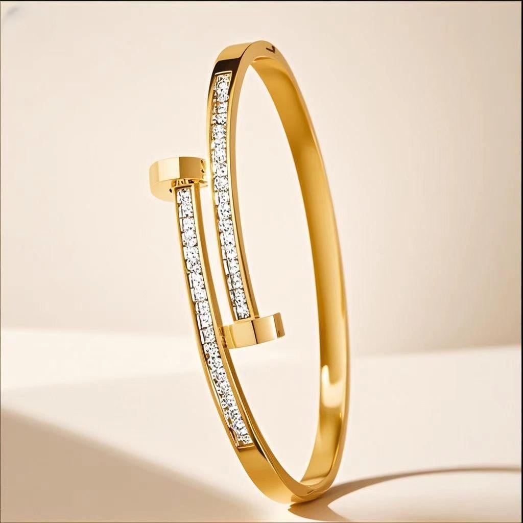 Titanium Steel Bracelet Double-ended Stainless Steel High-end, Light Luxury, Fashionable and Versatile One Size(18CM~21CM)