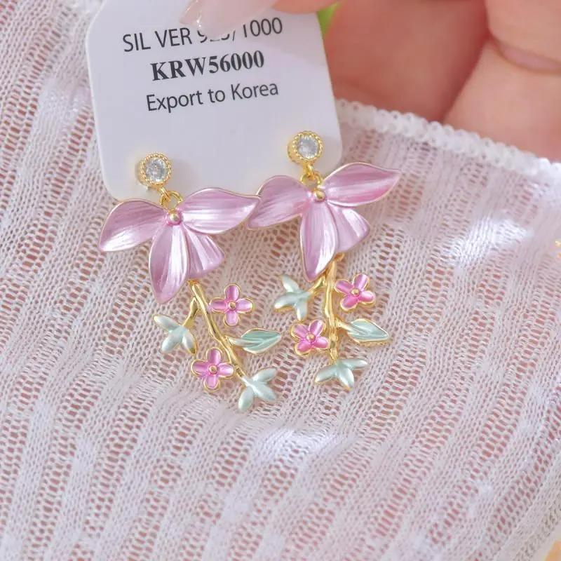 2025 New Pink Enamel Petals Earrings for Women Girls Sweet Zircon Flower Leaf Tassel Pendant Earring Party Fashion  Gifts