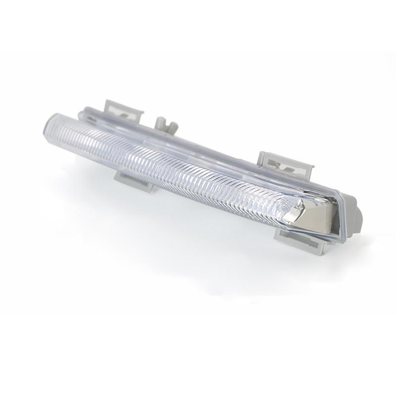 A2049069000 12V Car Front LED DRL Daytime Running Lamp Fog Light For Mercedes-Benz W204 W212 C250 C280 C350 E350 A2049068900