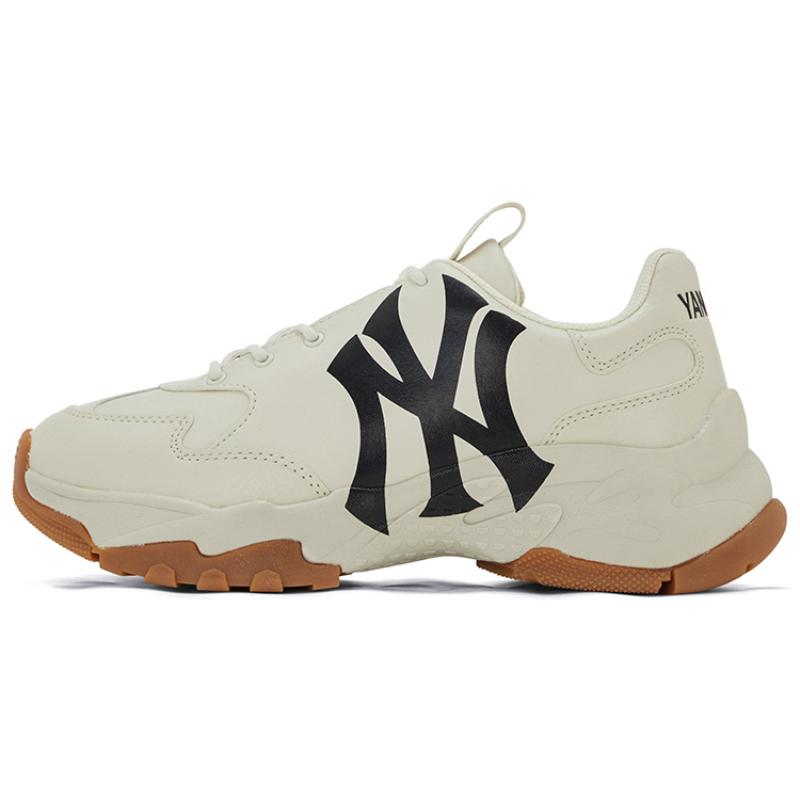 

MLB Big Ball Chunky A New York Yankees White Black Sneakers 3ASHC101N-50BGL 42