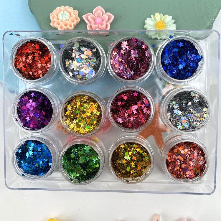 12-Farben Nail Art Glitzer Set: Rosen-, Blüten-, Herz- & Stern-Pailletten zur Handyhüllen-Dekoration
