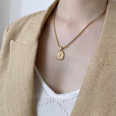 Vintage Sunflower Small Square Necklace Female Ins Versatile Flower Twist Clavicle Chain