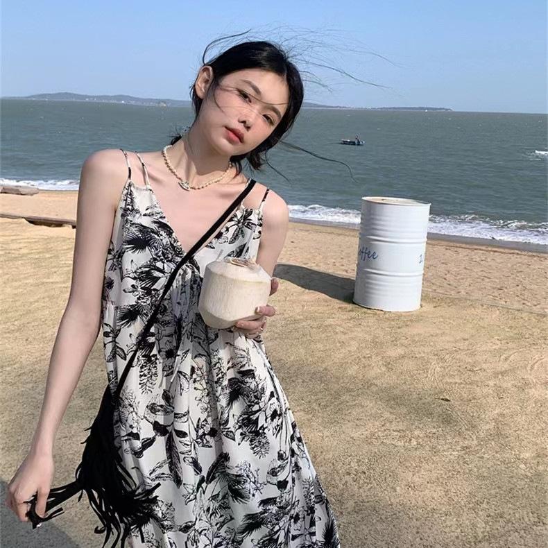 Holiday wind suspender floral dress coffee break French Thai long dress women's summer Sanya travel seaside wear