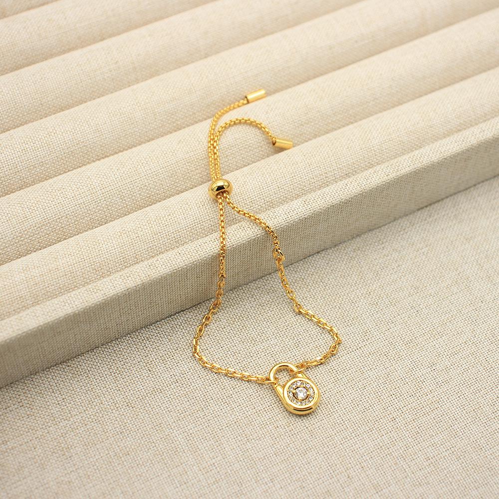 Set de bijuterii de lux din cupru placat cu aur pentru femei: Colier & Brățară