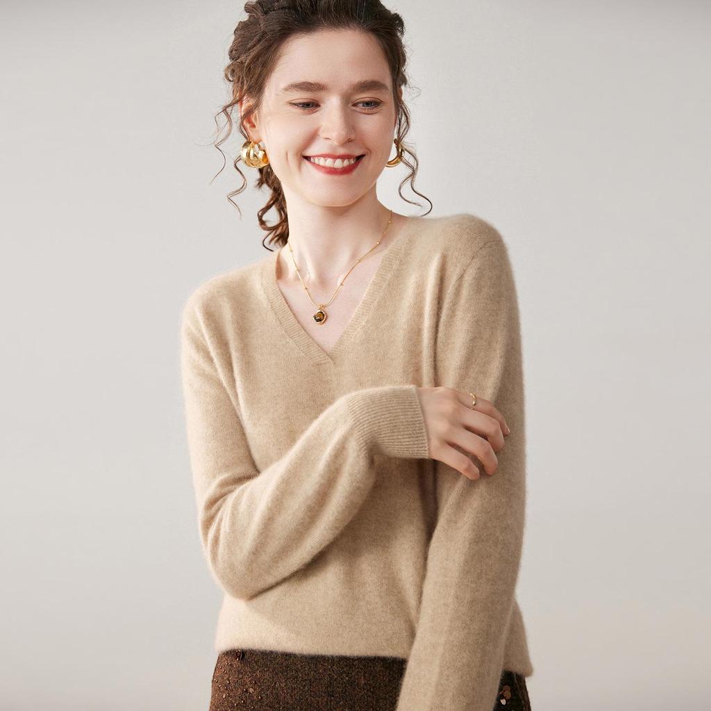 Women's V-Neck Cashmere Knit Sweater - Loose Fit, Long-Sleeve Pullover