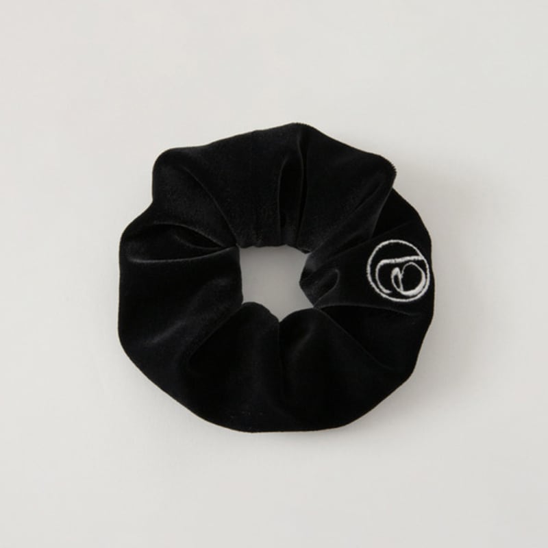 EAAH VELVET SCRUNCHIE (4 Colors)