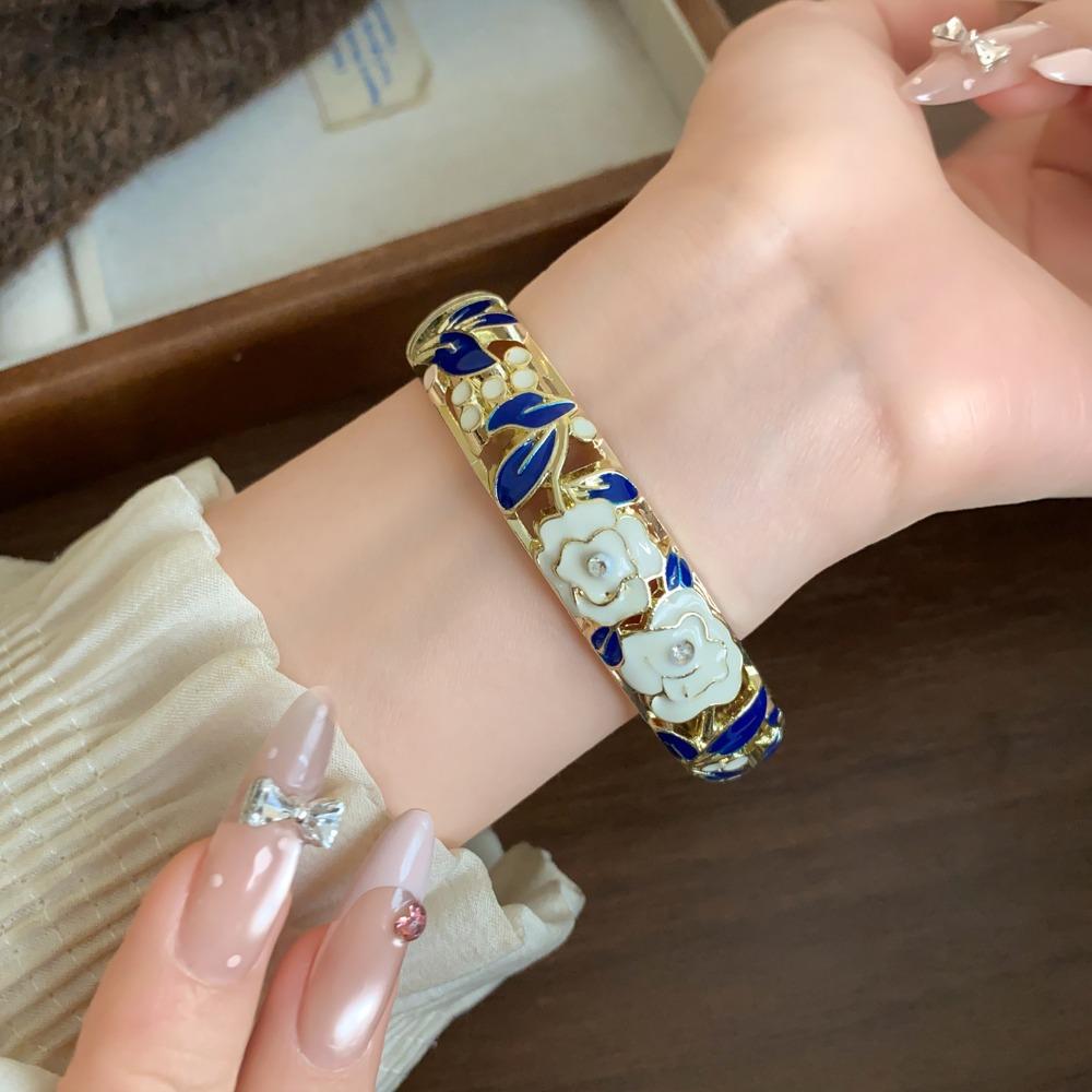 Traditional Chinese Flower Bangle Enamel Women's Hand Bracelet Vintage Cloisonne Bangle Ladies